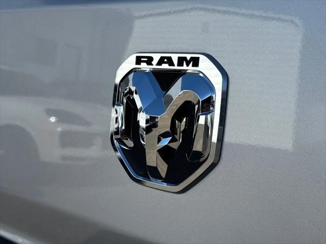 2026 Ram ProMaster Cargo Van SLT Low Roof 136" WB