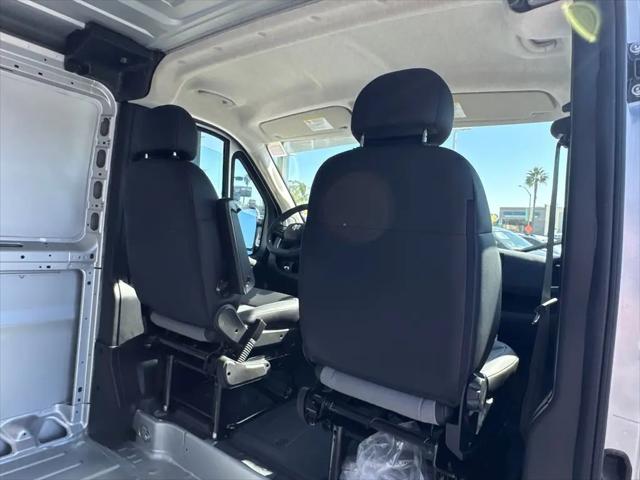 2026 Ram ProMaster Cargo Van SLT Low Roof 136" WB