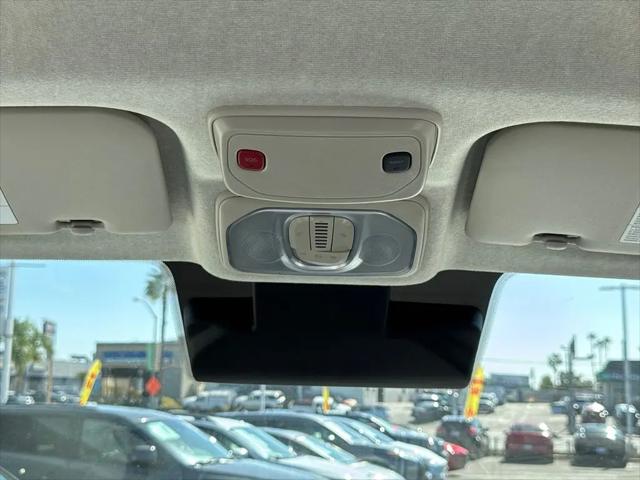 2026 Ram ProMaster Cargo Van SLT Low Roof 136" WB