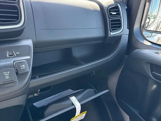2026 Ram ProMaster Cargo Van SLT Low Roof 136" WB