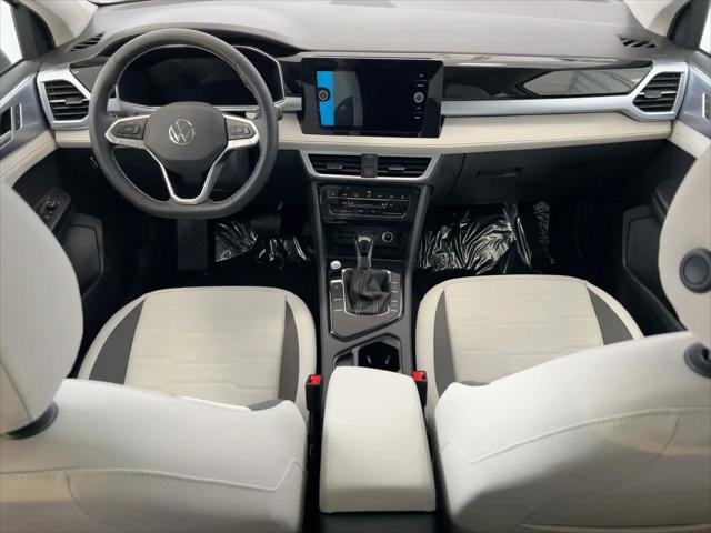 2026 Volkswagen Taos SE