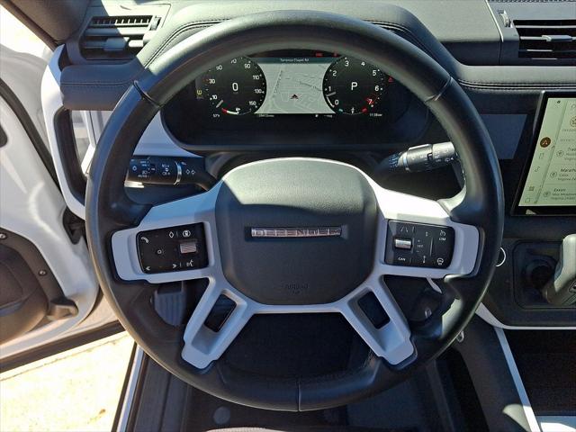 2025 Land Rover Defender 110 P300