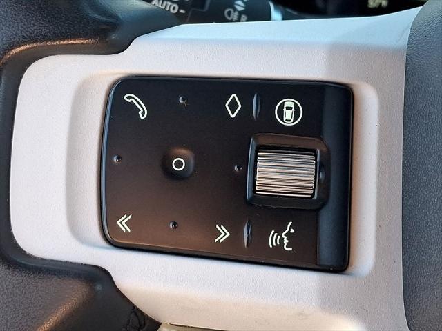 2025 Land Rover Defender 110 P300