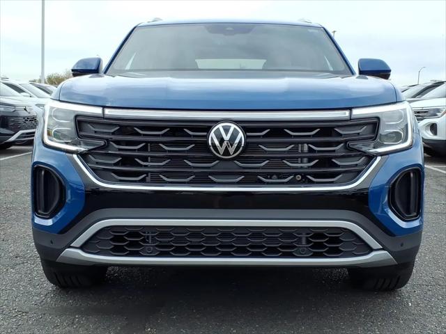 2026 Volkswagen Atlas Cross Sport SE with Technology