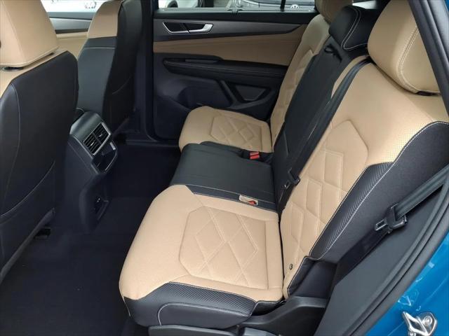2026 Volkswagen Atlas Cross Sport SE with Technology