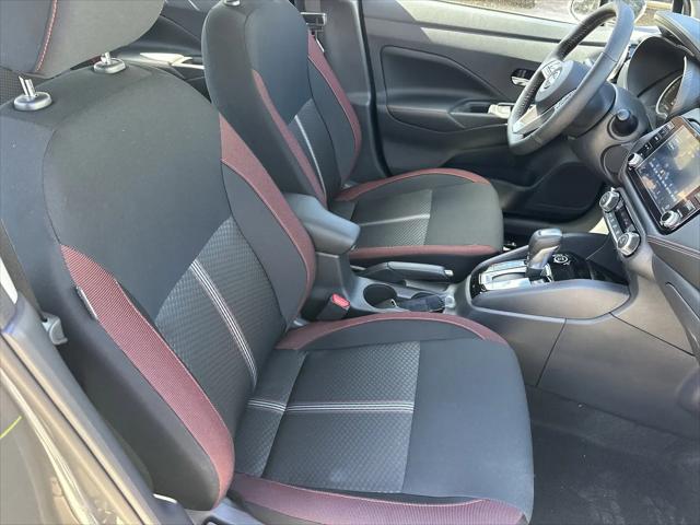 2025 Nissan Versa 1.6 SR