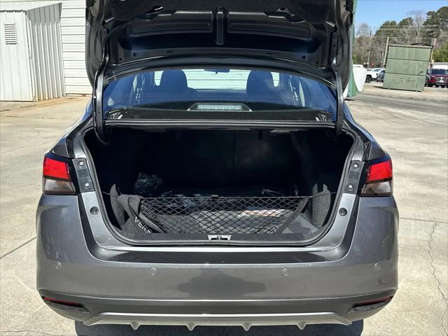 2025 Nissan Versa 1.6 SR