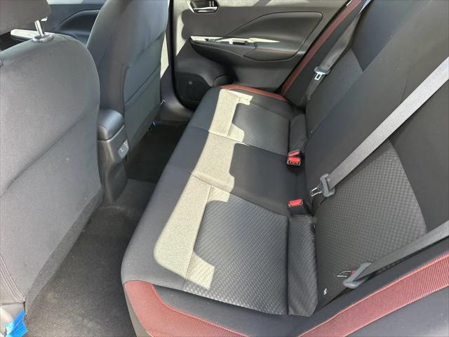 2025 Nissan Versa 1.6 SR