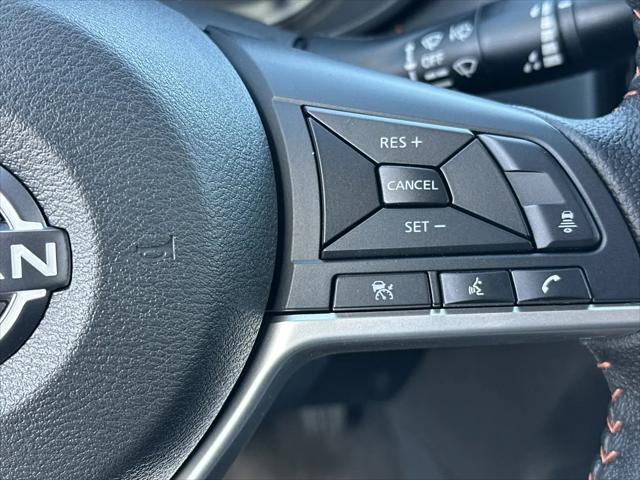 2025 Nissan Versa 1.6 SR