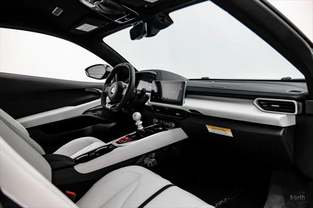 2026 Lotus Emira V6 SE