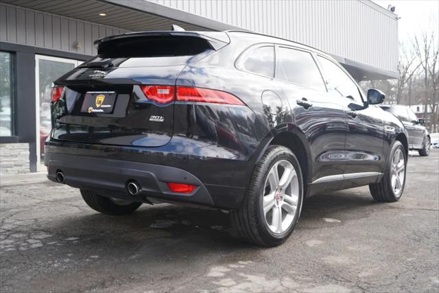 2019 Jaguar F-PACE R-Sport