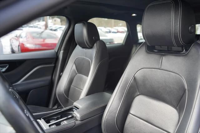 2019 Jaguar F-PACE R-Sport