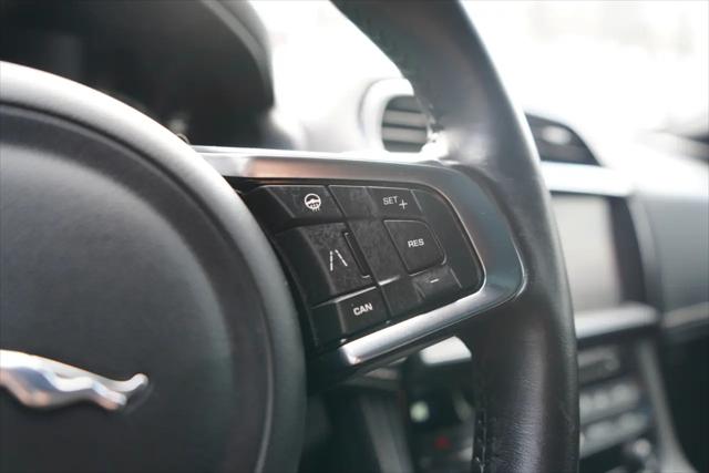 2019 Jaguar F-PACE R-Sport