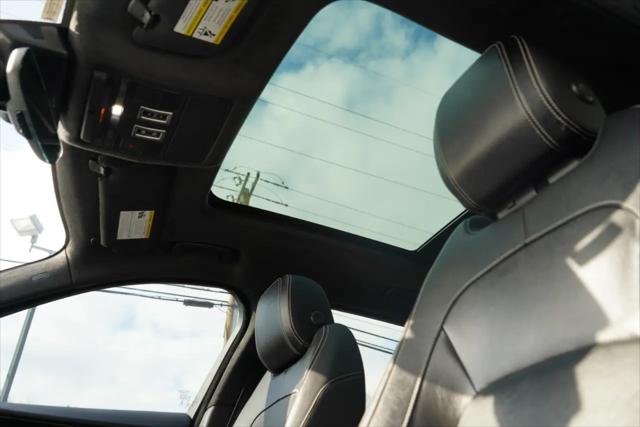 2019 Jaguar F-PACE R-Sport