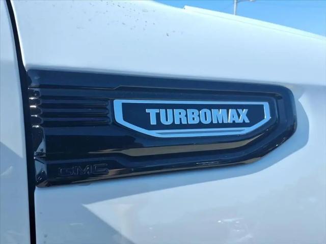 2026 GMC Sierra 1500 Crew Cab, Short Bed, Pro, 4WD