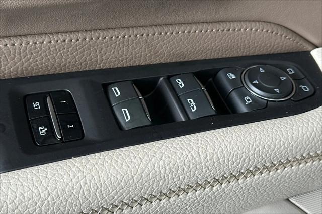 2024 GMC Yukon 4WD Denali