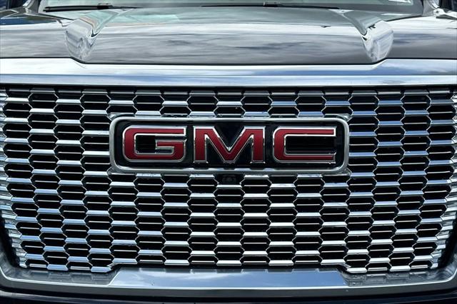 2024 GMC Yukon 4WD Denali