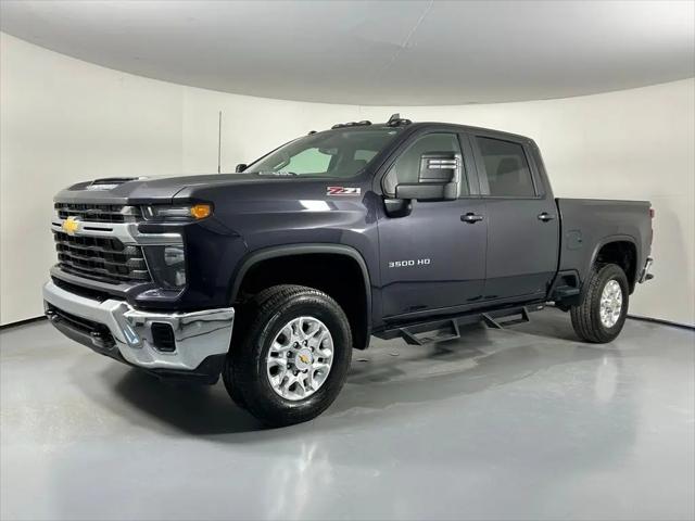 2024 Chevrolet Silverado 3500HD 4WD Crew Cab Standard Bed LT