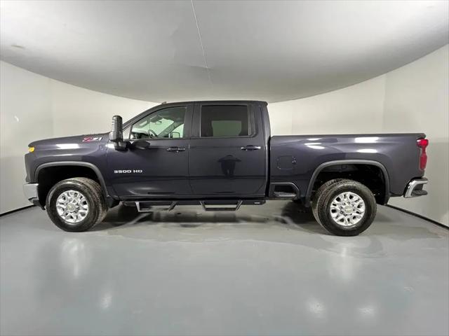 2024 Chevrolet Silverado 3500HD 4WD Crew Cab Standard Bed LT