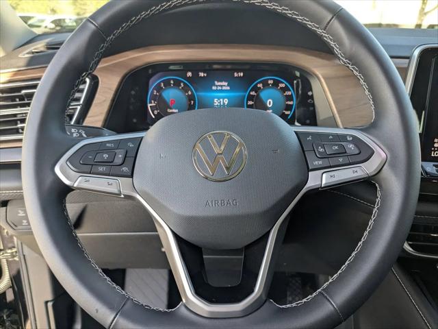 2026 Volkswagen Atlas SE with Technology