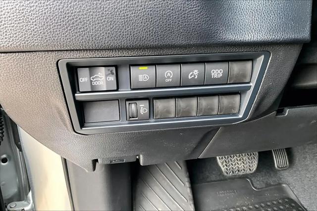 2026 Toyota Tundra SR5 CrewMax 5.5' Bed
