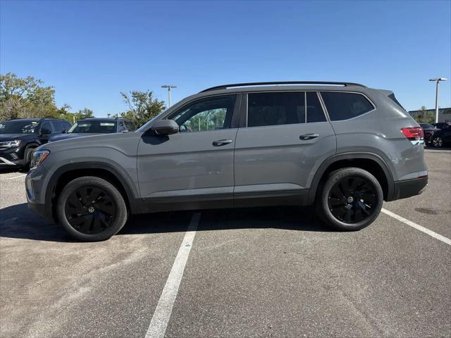 2026 Volkswagen Atlas SE with Technology