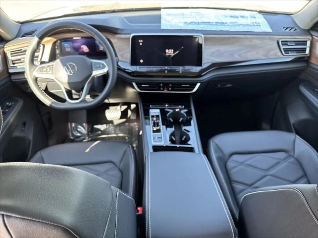 2026 Volkswagen Atlas SE with Technology