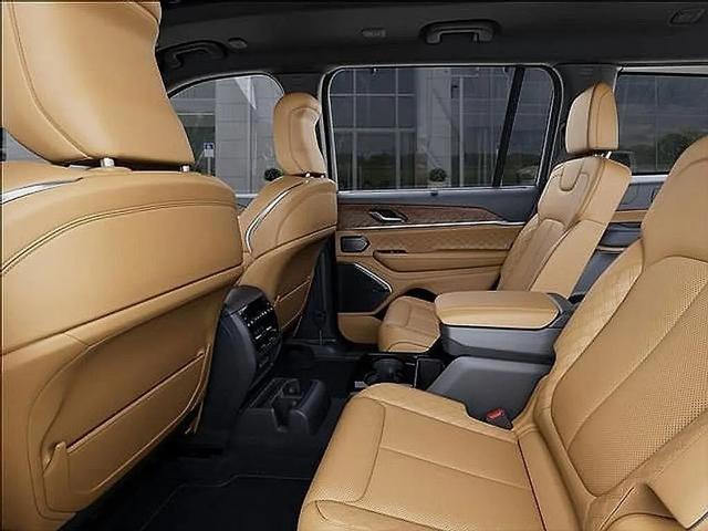 2025 Jeep Grand Cherokee L Summit Reserve 4x4