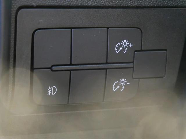 2026 Ram ProMaster 2500 Cargo Van Tradesman Low Roof 136" WB w/Pass Seat