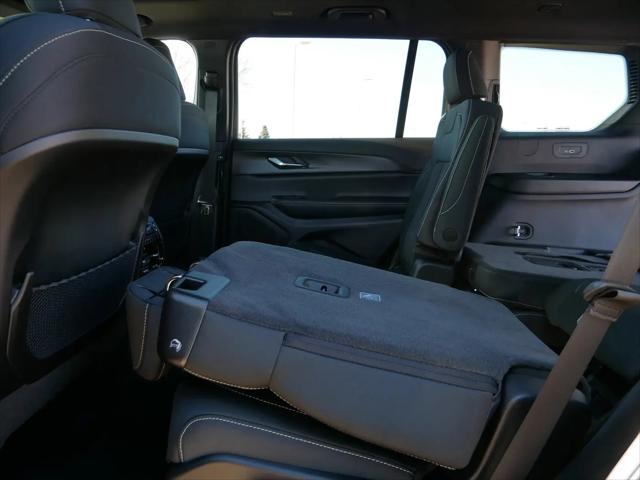2026 Jeep Grand Cherokee L Altitude 4x4