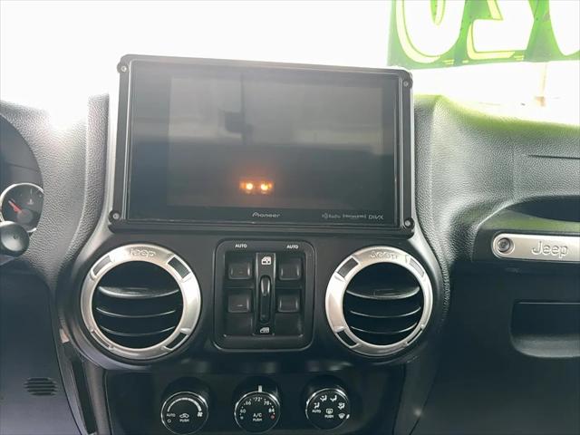 2017 Jeep Wrangler Unlimited Sahara 4x4