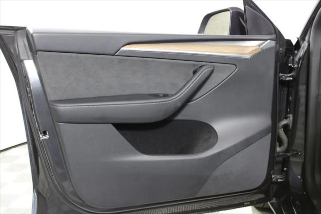 2025 Tesla Model Y Long Range Dual Motor Rear-Wheel Drive