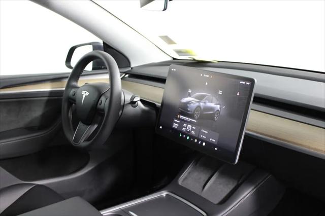 2025 Tesla Model Y Long Range Dual Motor Rear-Wheel Drive