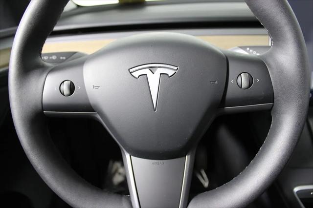 2025 Tesla Model Y Long Range Dual Motor Rear-Wheel Drive