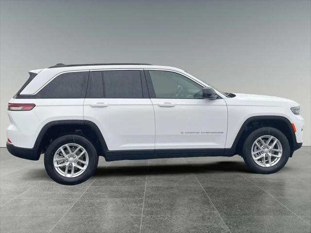 2026 Jeep Grand Cherokee Altitude 4x2