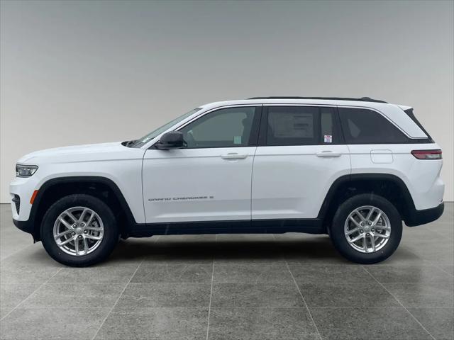 2026 Jeep Grand Cherokee Altitude 4x2