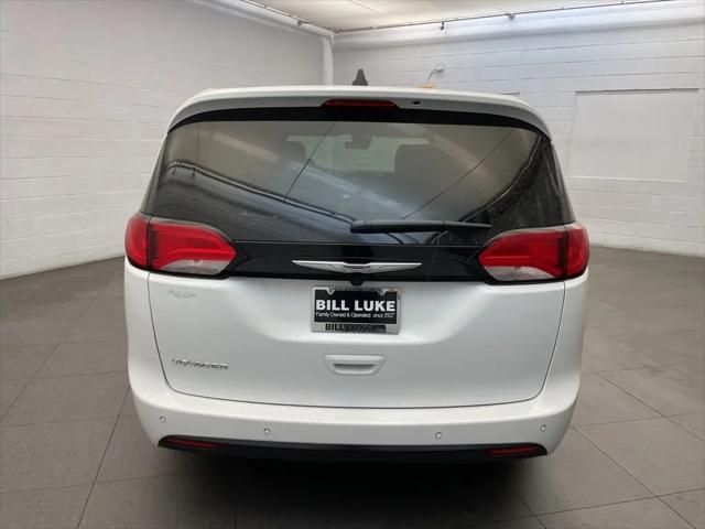 2026 Chrysler Voyager LX