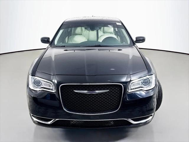 2020 Chrysler 300 Touring