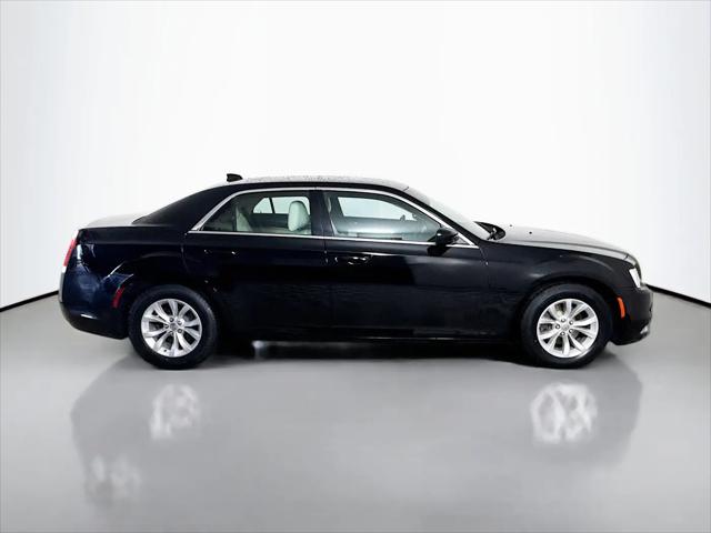 2020 Chrysler 300 Touring