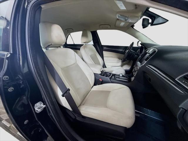 2020 Chrysler 300 Touring