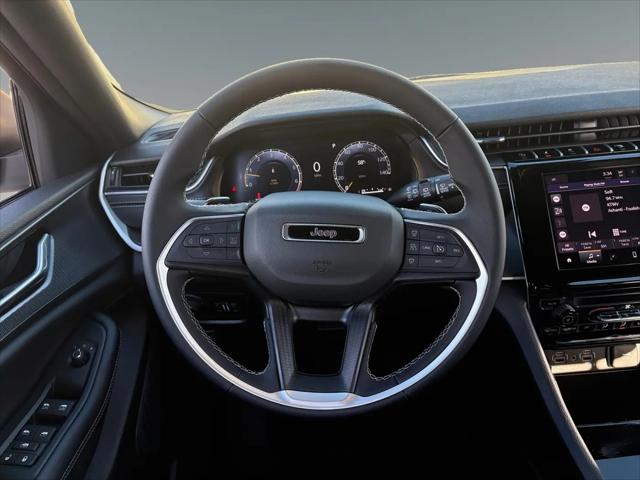 2026 Jeep Grand Cherokee Laredo 4x4