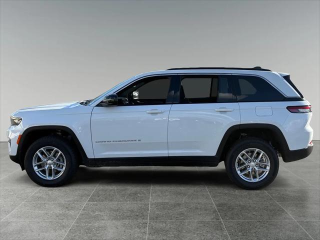 2026 Jeep Grand Cherokee Laredo 4x4