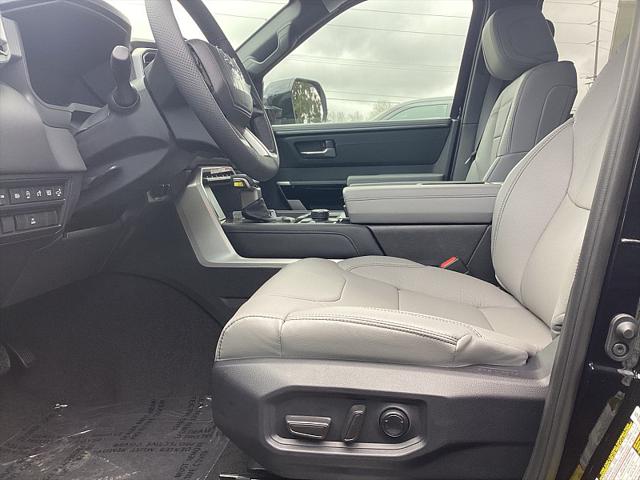 2026 Toyota Tundra Limited CrewMax 5.5' Bed