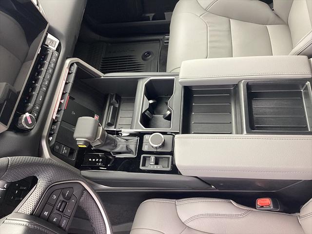 2026 Toyota Tundra Limited CrewMax 5.5' Bed