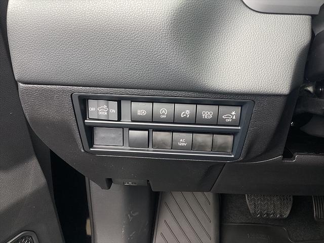 2026 Toyota Tundra Limited CrewMax 5.5' Bed