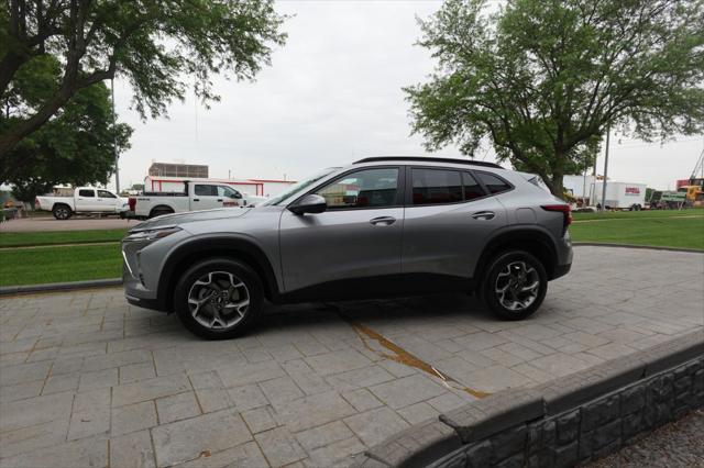 2025 Chevrolet Trax FWD LT