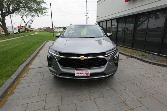 2025 Chevrolet Trax FWD LT
