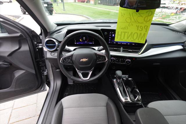 2025 Chevrolet Trax FWD LT