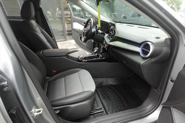 2025 Chevrolet Trax FWD LT