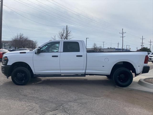2026 RAM Ram 3500 RAM 3500 TRADESMAN CREW CAB 4X4 8 BOX